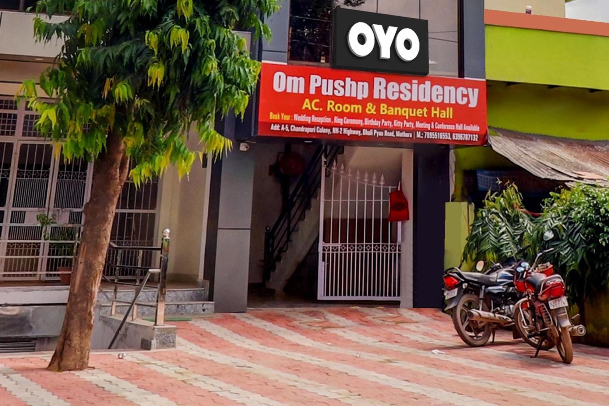 Hotel O Om Pushp Residency Mathura Extérieur photo